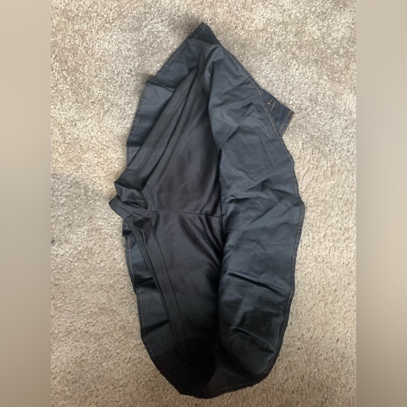 Y2K low rise pleated skirt - Picture 2 of 3